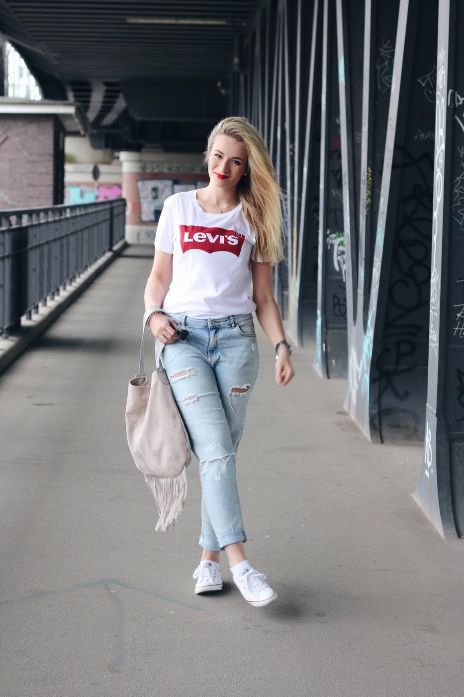 levis top outfit