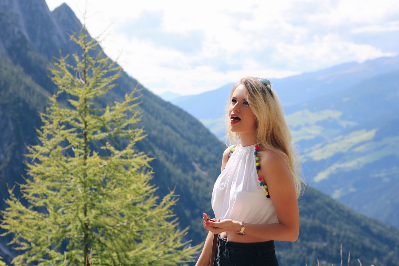 Mrs. Brightside Rosavivi Blogger Österreich Lienz Lavant Dolomitenhütte Bergwelt Mandeln Promotion Travel 5